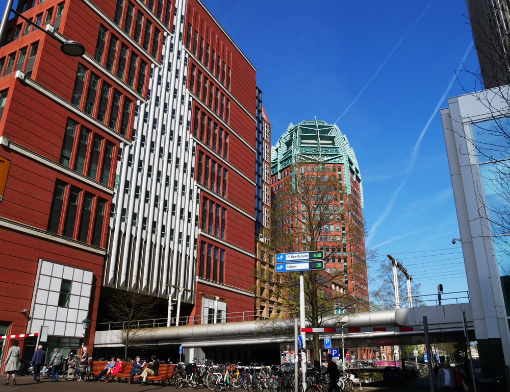 Helicon(gebouw) Interparking Den Haag