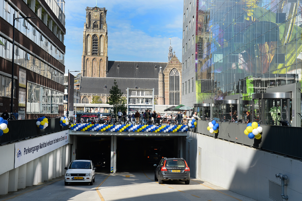 Feestelijke intrit Markthal